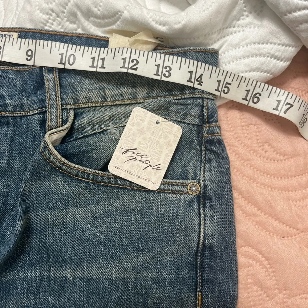 Free People SERAIN MID high  RISE SLIM
BOOT CUT NWT 29 Button Fly - Picture 12 of 13